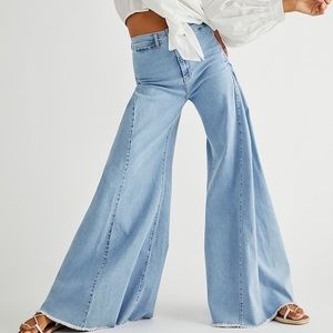 FREE SHIPPING-FOR SALE 1 DAY ONLY-FREE PEOPLE Santa Cruz Wide Leg Jeans-25